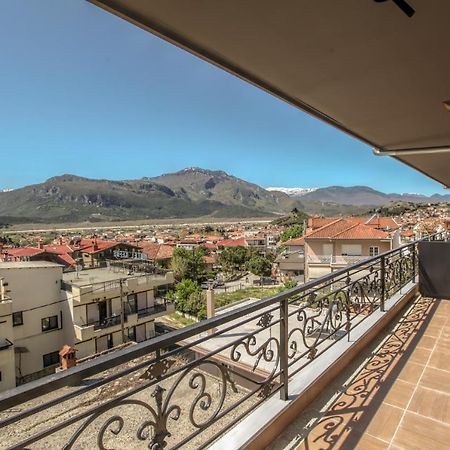 Meteora Heaven And Earth Premium Suites - Adults Friendly Калампака Экстерьер фото